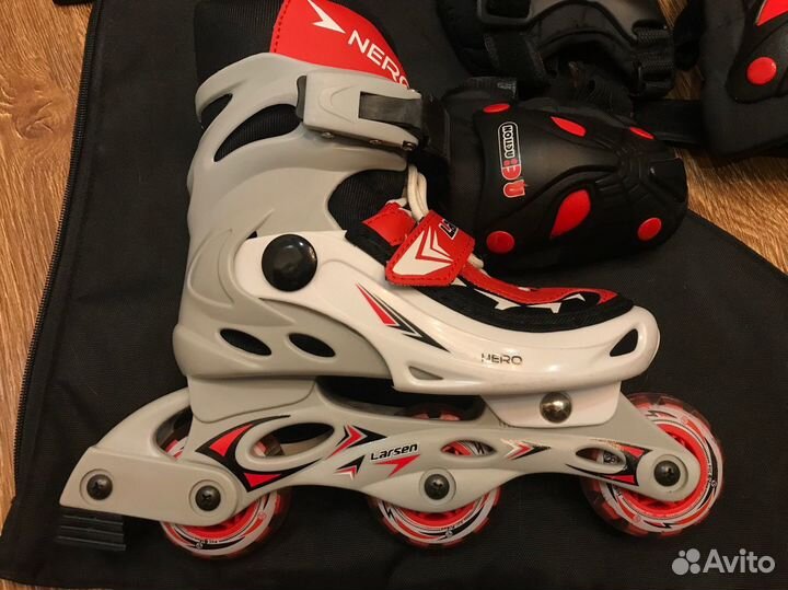 Ролики раздвижные Larsen Nero Red (размер 31-34)