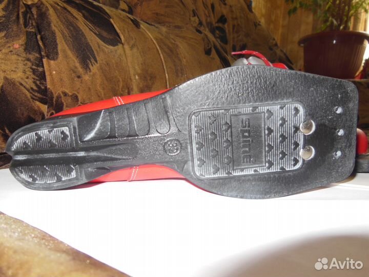 Ботинки лыжные