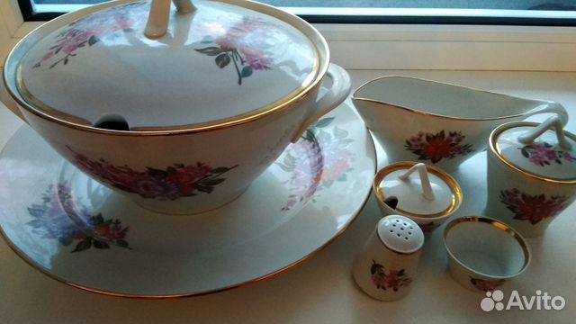 Столовый сервиз 