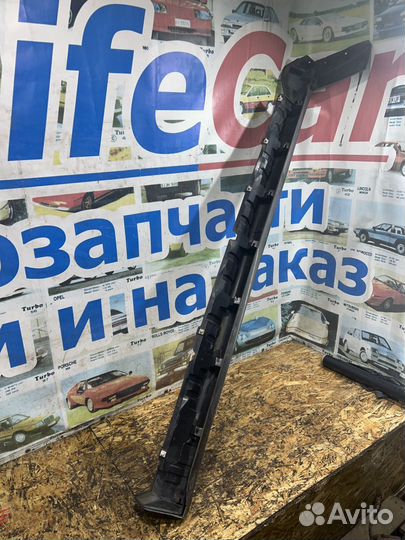 Порог левый накладка Мицубиси Аутлендер CU 1