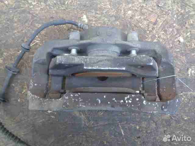 Суппорт передний правый BMW 7-Series F01 F02