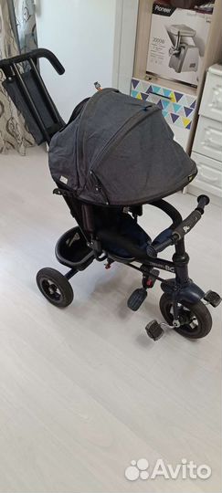 Детский велосипед с ручкой