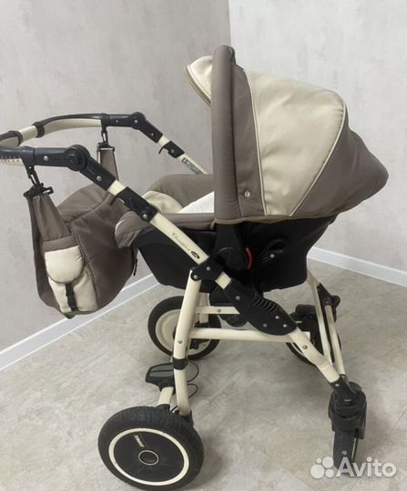 Коляска 3 в 1