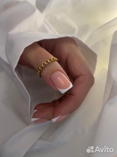 Маникюр с гель- лаком, педикюр