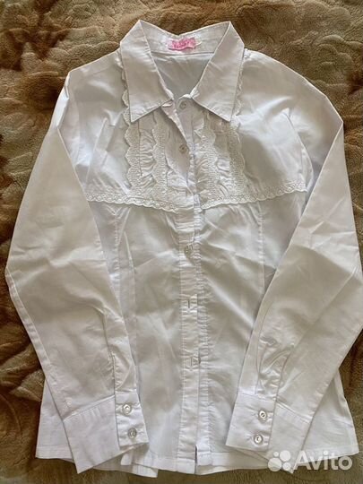 Блузки белые на девочку 5 шт
