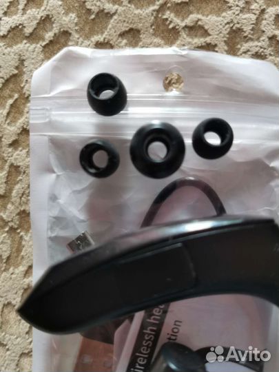 Bluetooth гарнитура новая