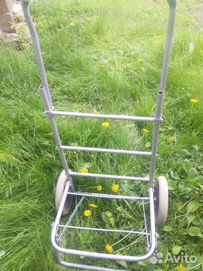 Ручная или садовая тележка