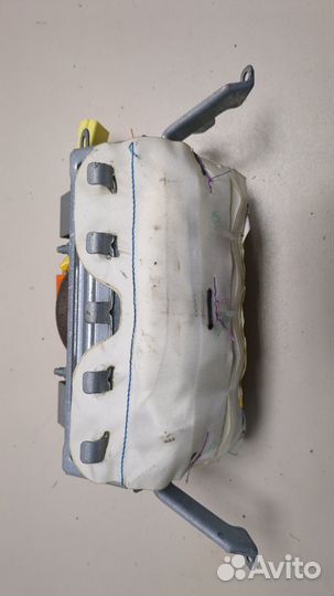 Airbag пассажира Toyota Sequoia 2008, 2008