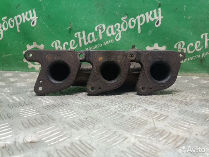 Коллектор выпускной Mercedes-Benz W 204 седан 2008