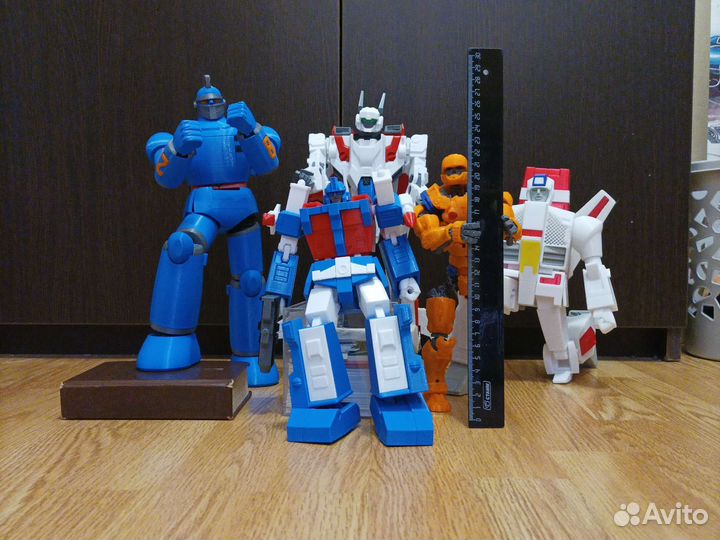 Роботы 40 см (ручная работа)