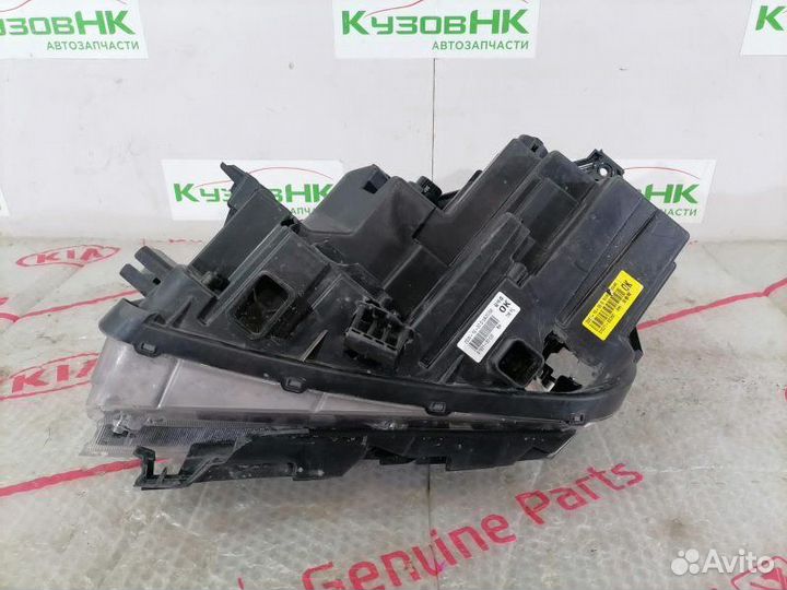 Фара передняя правая Hyundai Santa Fe 4 2018-Н.в