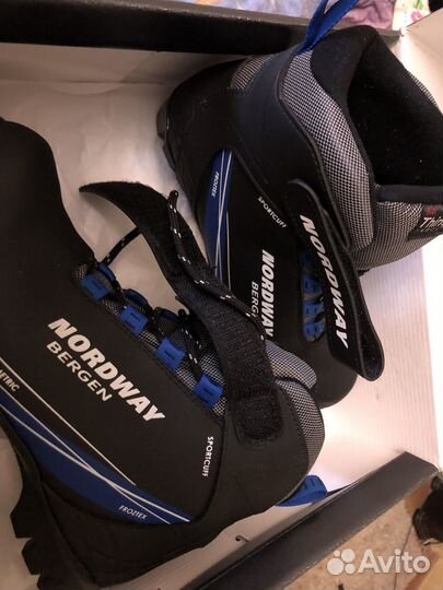 Лыжные ботинки