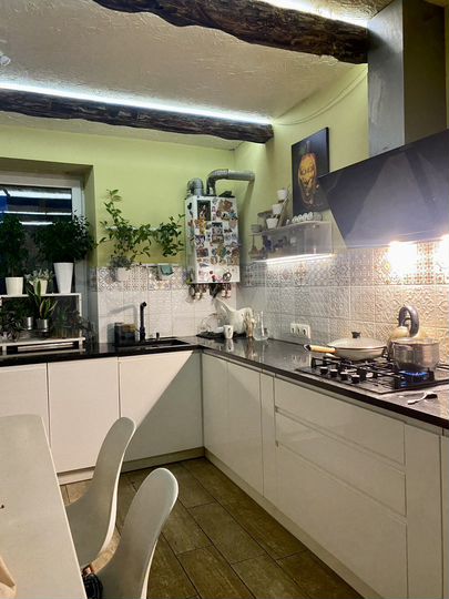 2-к. квартира, 75 м², 10/10 эт.