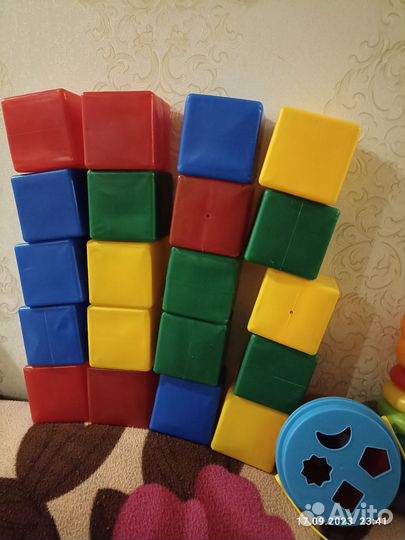 Развивающие игрушки