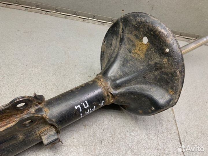 Амортизатор передний левый Hyundai Matrix 1