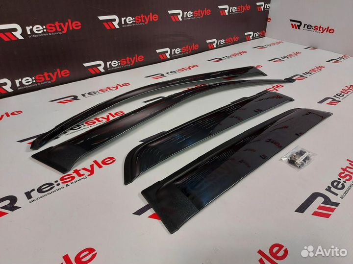 Ветровики Toyota Hilux Surf 210 2002-2009 S1290