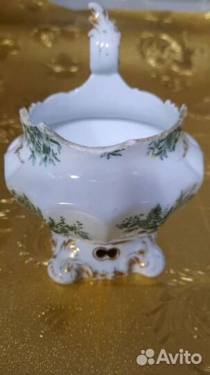 Антиквариат. Молочник фарфоровый