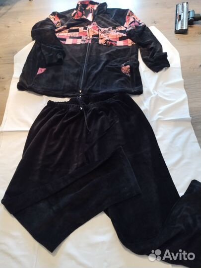 Спортивный костюм женский р 56 новый