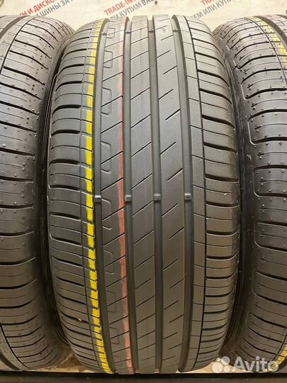 Goodyear EfficientGrip Performance 215/55 R17 94V