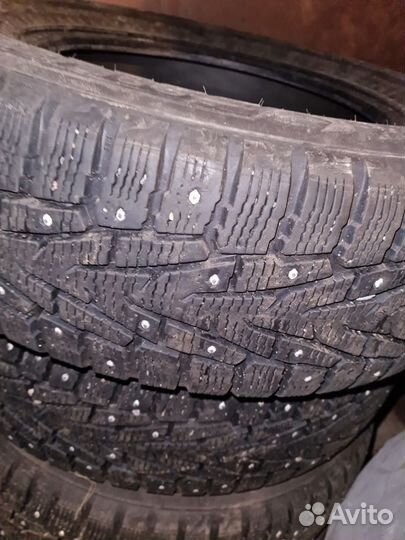 Nokian Tyres Hakkapeliitta 7 SUV 215/70 R16 100T