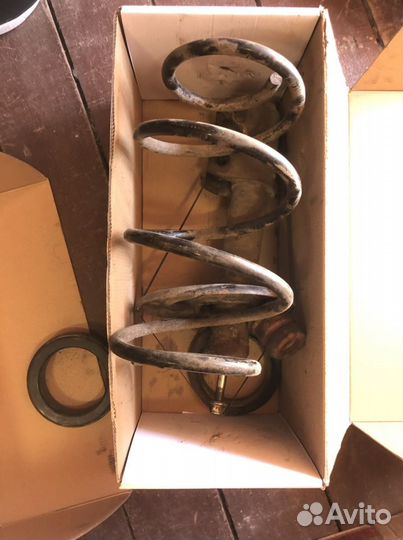 Стойка на Nissan Teana 2