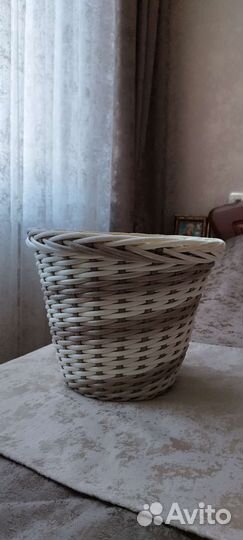 Кашпо горшок для цветов