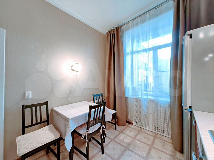 2-к. квартира, 64 м², 3/6 эт.