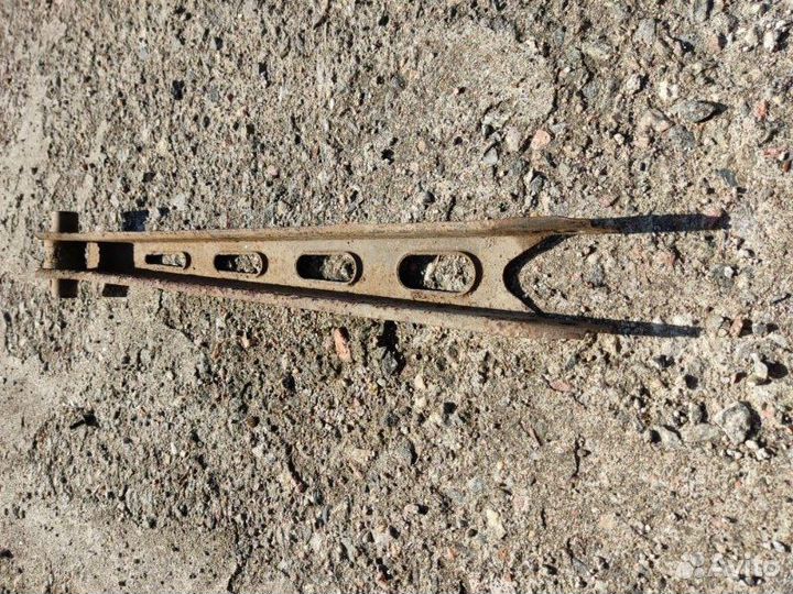 Рычаг задний Opel Vectra B седан 1.6I X16XEL 1997