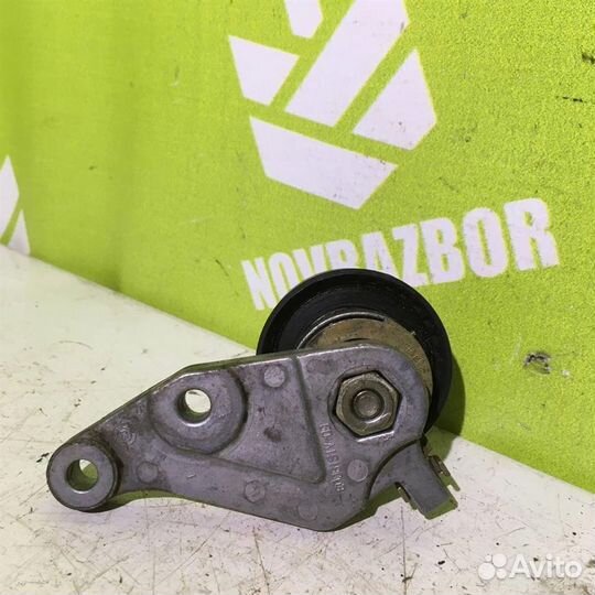 Ролик-натяжитель ремня грм Форд Фокус 1