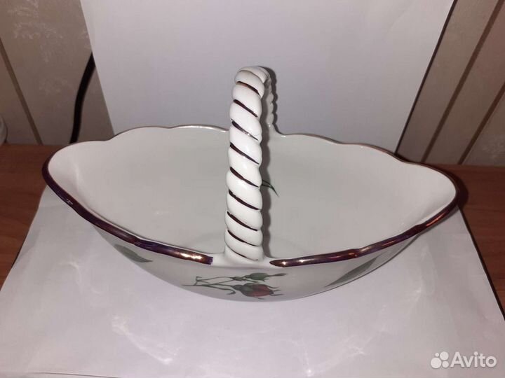 Конфетница, в подарочной коробке фарфор Вербилок