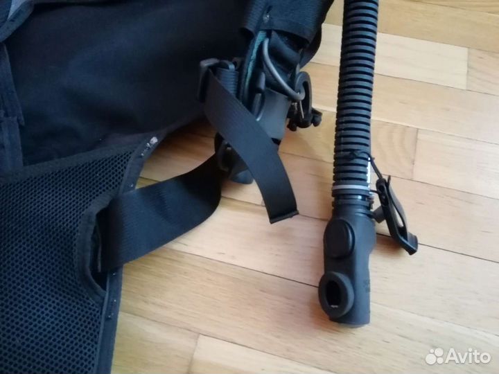 Компенсатор плавучести и регулятор давления