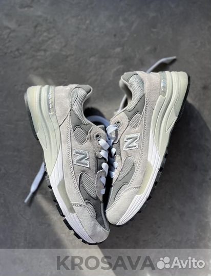 New Balance 992