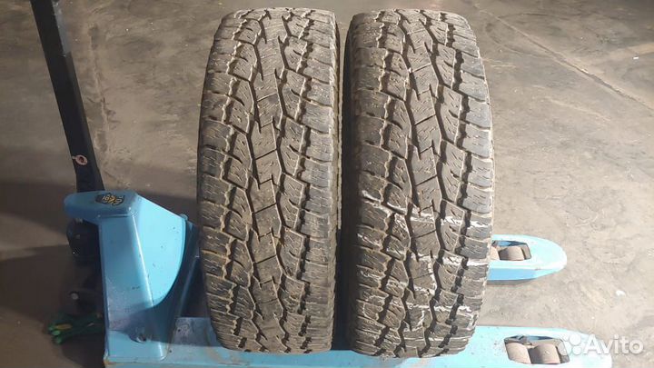 Toyo Open Country A/T II 285/70 R17 121S