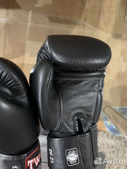 Боксерские перчатки 12 oz twins. Оригинал