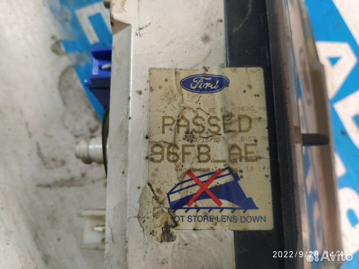 Панель приборов Ford Escort 96-00