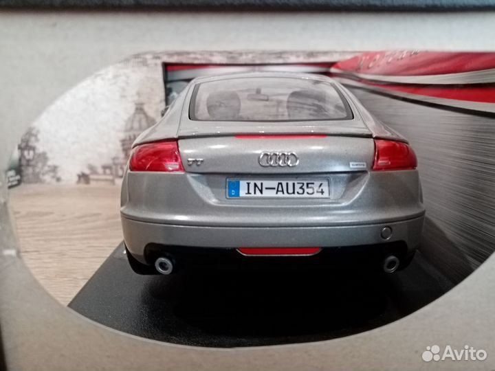 Модель 1:18 Audi TT Coupe