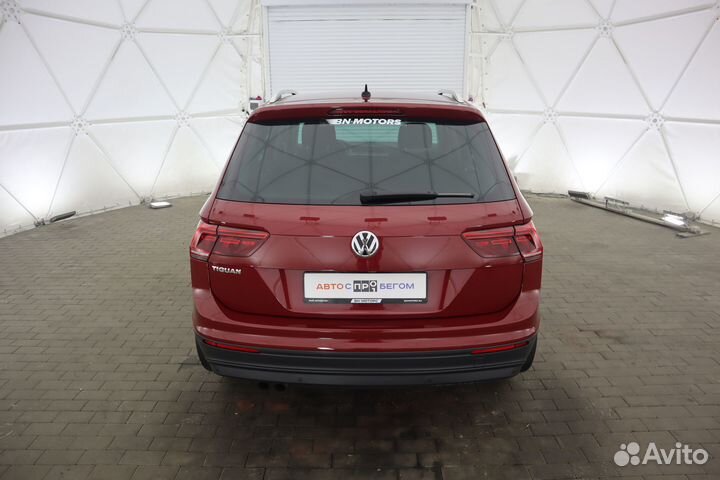 Volkswagen Tiguan 1.4 AMT, 2018, 89 090 км