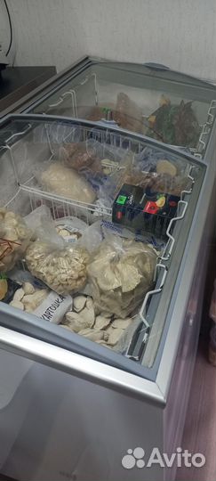 Холодильная витрина