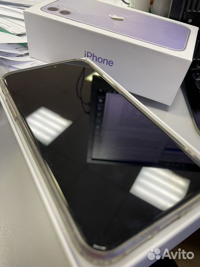 iPhone 11, 64 ГБ