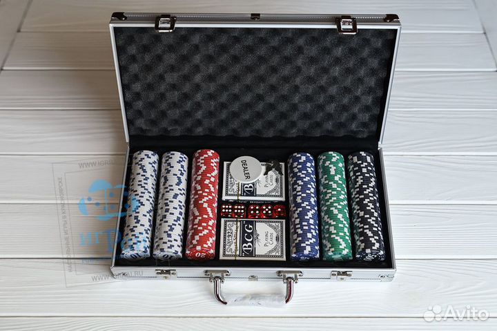 Набор для покера Standard на 300 фишек