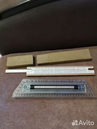 Линейка рейсшина