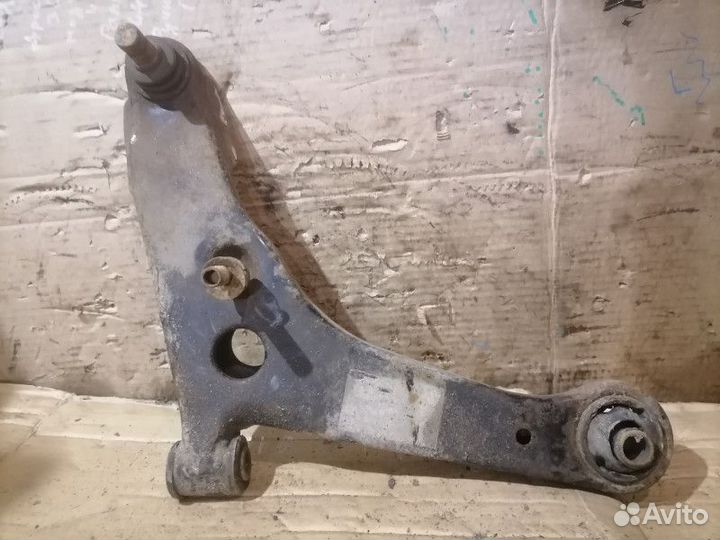 Рычаг передний правый Chery Fora (A21)