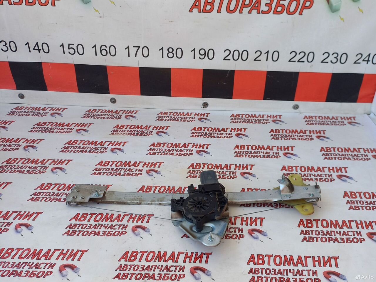 Стеклоподьемник передний левый Рено Дастер 2