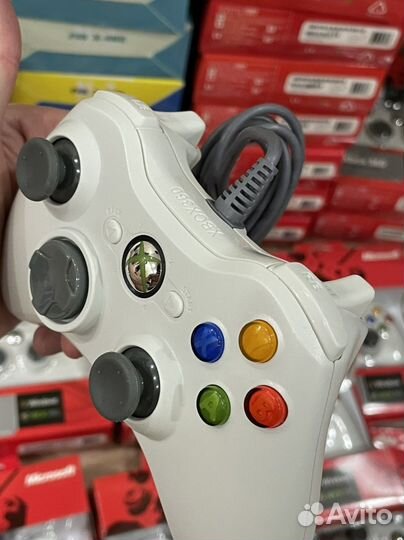 Геймпад Xbox 360 белый провдной