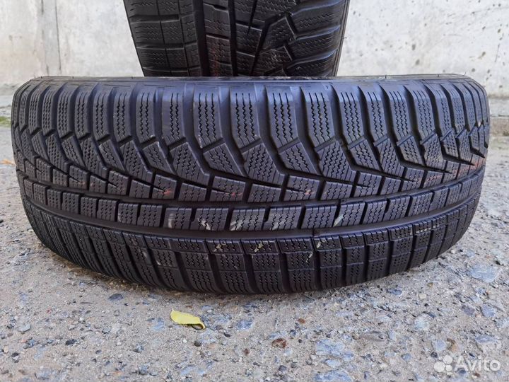 Hankook Winter I'Cept Evo2 W320A SUV 225/60 R18 104H