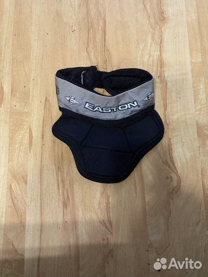 Защита шеи хоккейная easton
