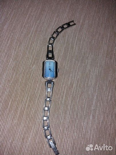 Часы механические луч