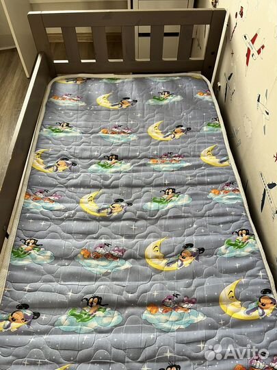 Детская кровать IKEA с матрасом