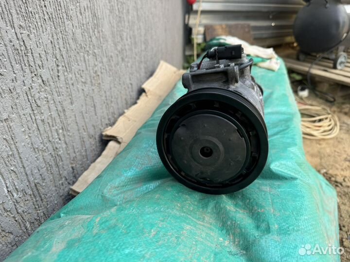 Компрессор кондиционера VAG 4E0 260 805 AR