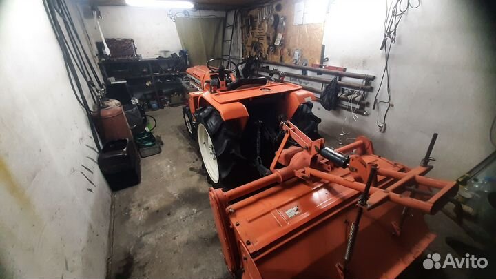 Мини-трактор Kubota B1702-M, 1984